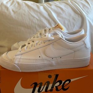 "NIKE White Blazer Low ‘77 platform sneakers women’s size 8 men’s size 6.5
